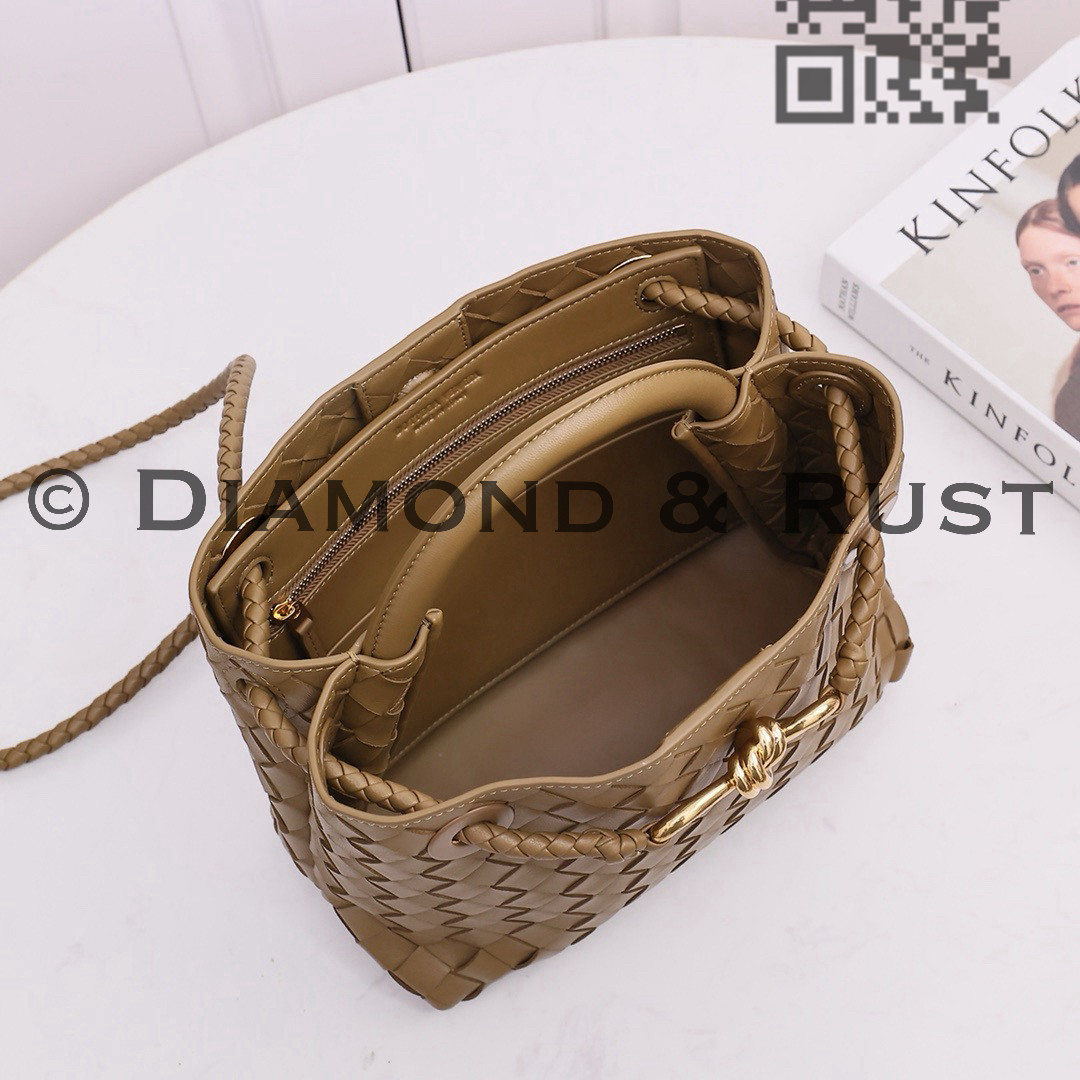 Small Andiamo Bag #2261 Acorn