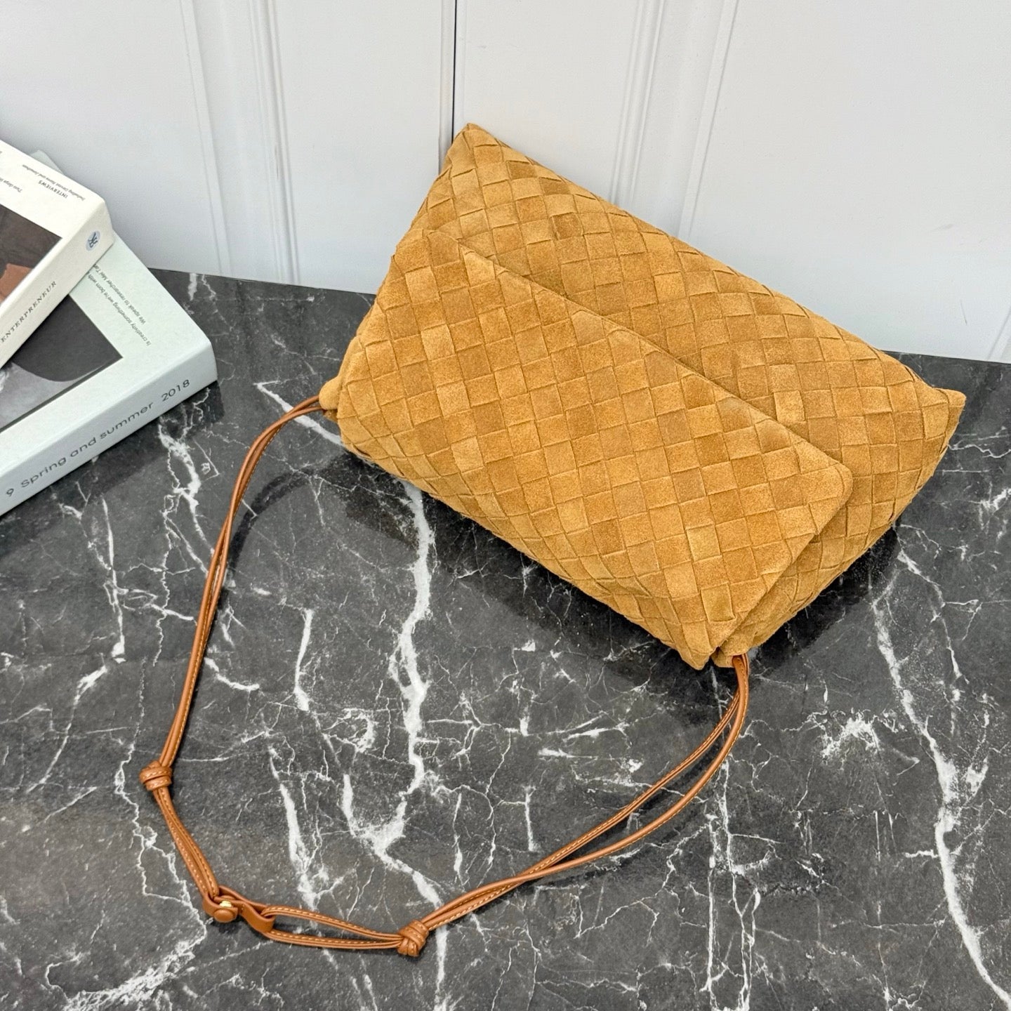 Giorno Pouch #2289 Suede Amber