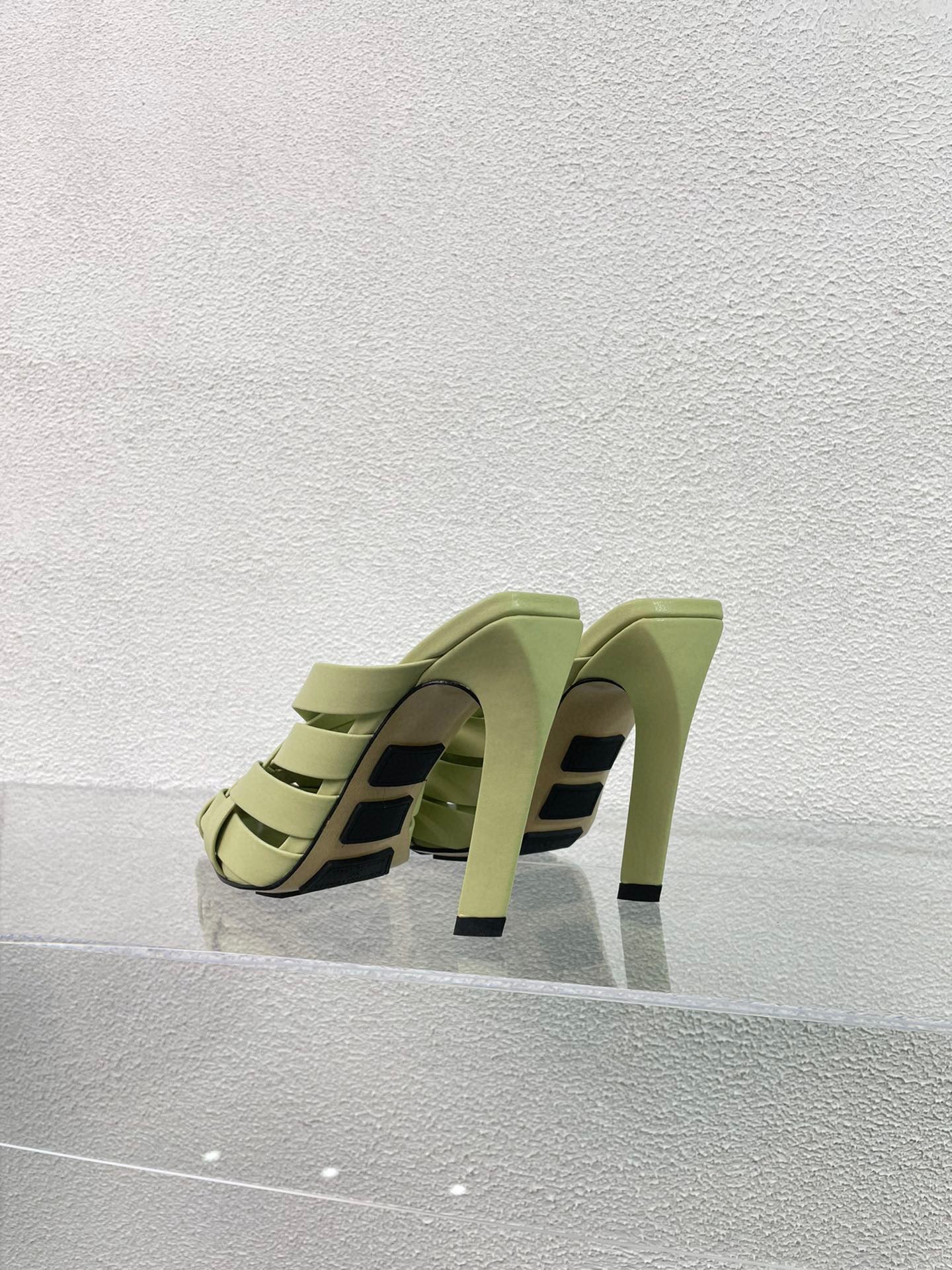 Lagoon Nappa Alfie Pumps 38 Metallic