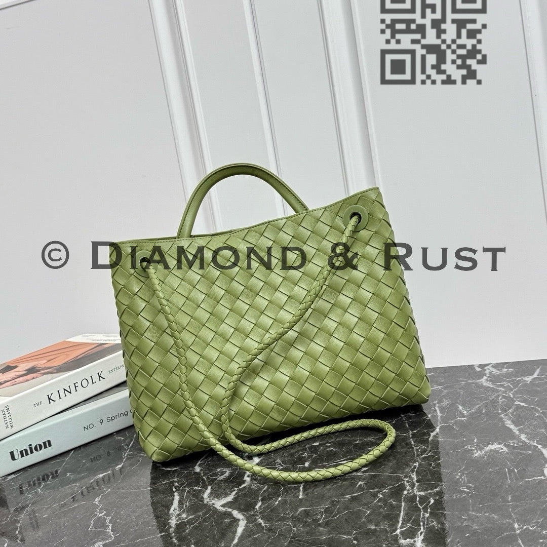 Medium Andiamo Bag #2261-1 Matcha