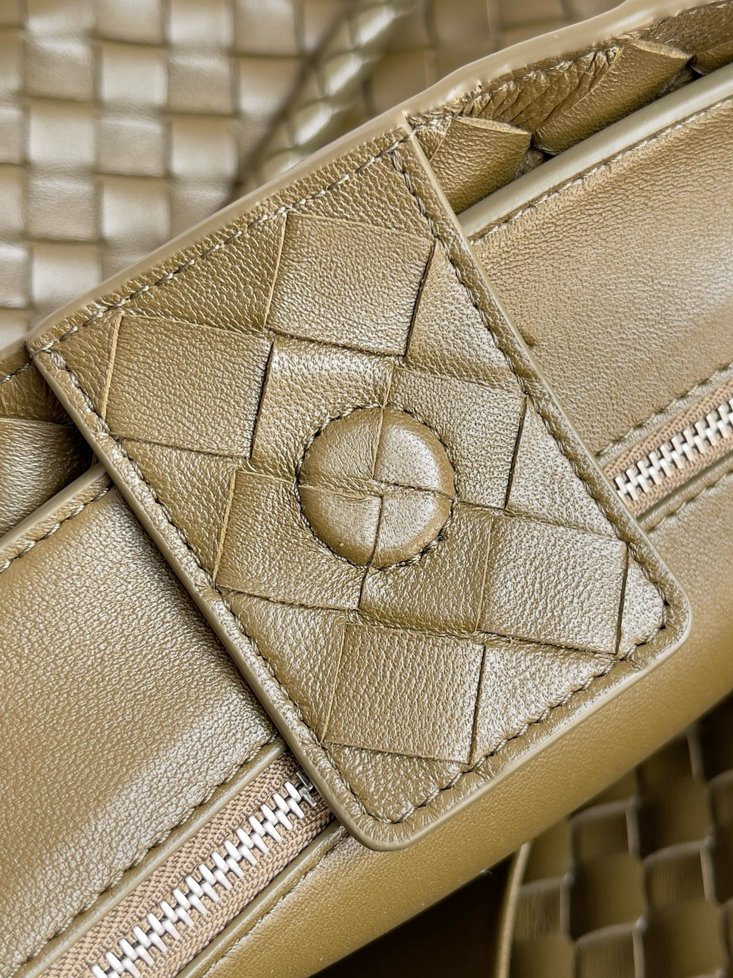 Large Andiamo Bag #9918 Pinecorn