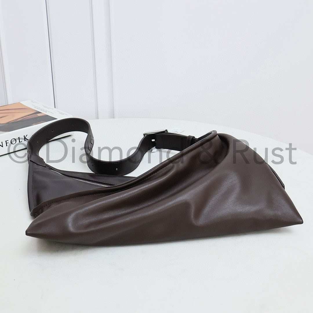Small Zigzag Twisted Hobo Shoulder Bag # 9914 Chocolate