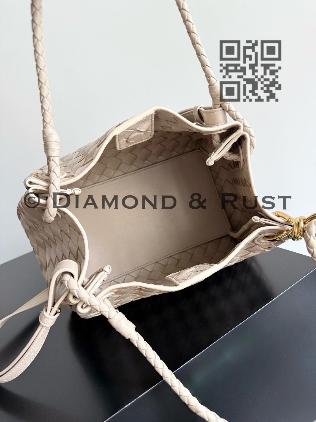 Small Parachute Chain Bag #9916 Sea Salt