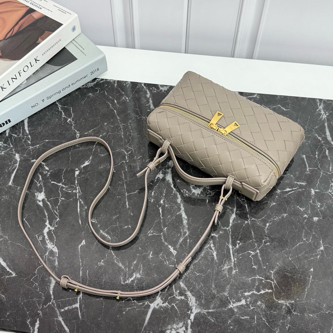 Vanity Crossbody Bag #2280 Limestone