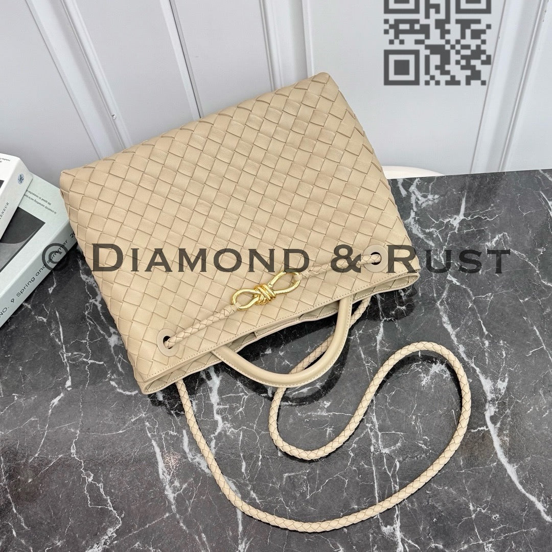 Medium Andiamo Bag #2261-1 Ecru