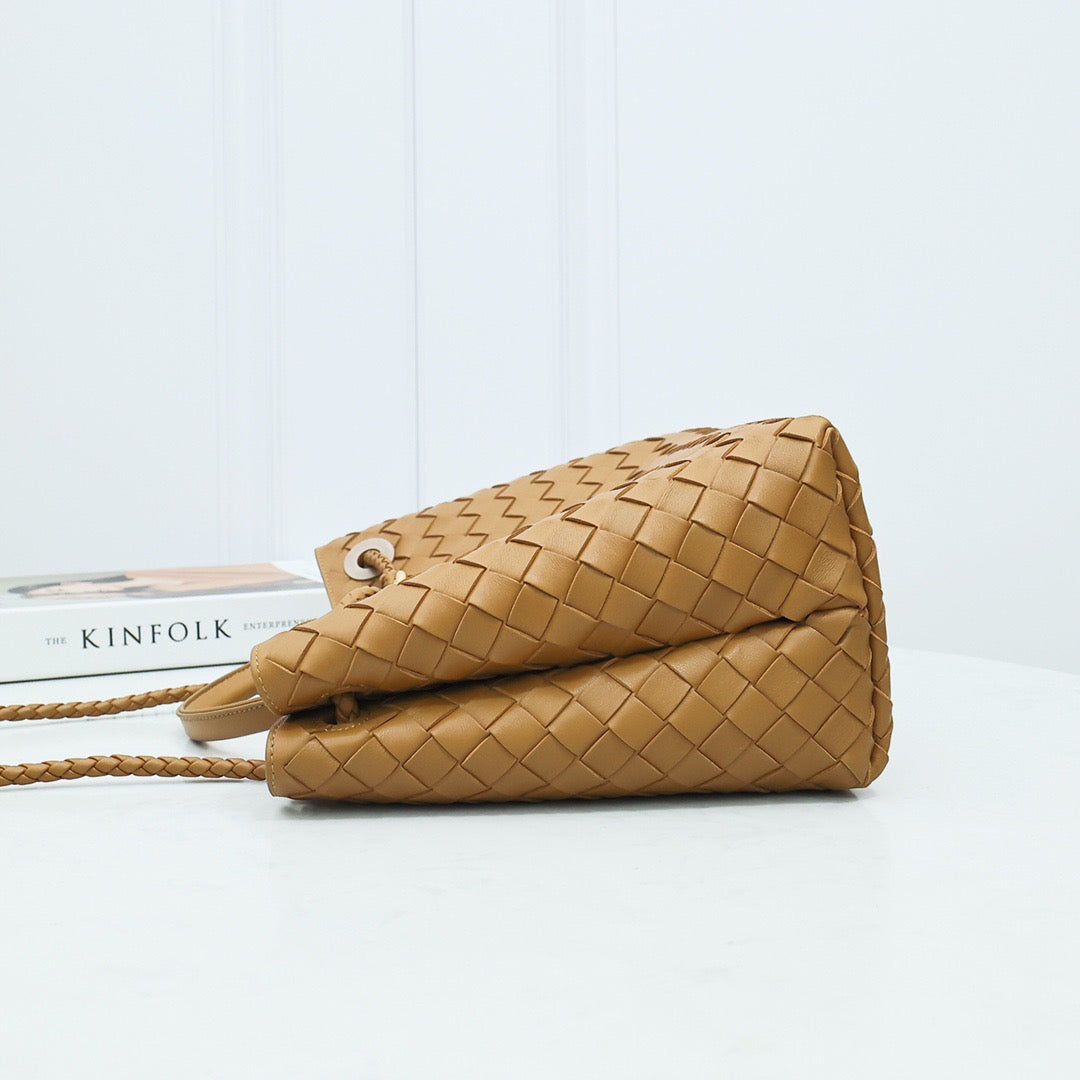 Medium Andiamo Bag #2261-1 Lighy Brown