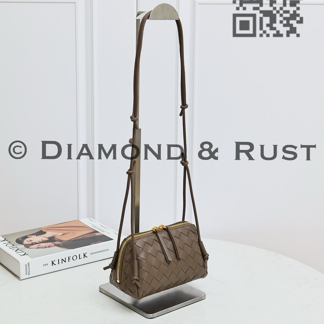 Mini Concert Pouch 9912 Nut Brown