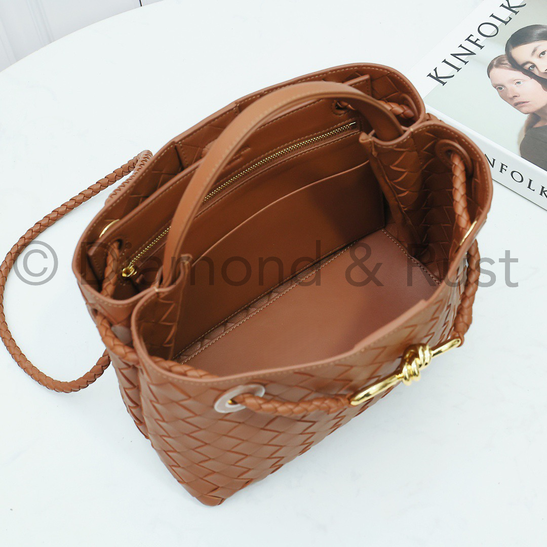 Small Andiamo Bag #2261 Wood