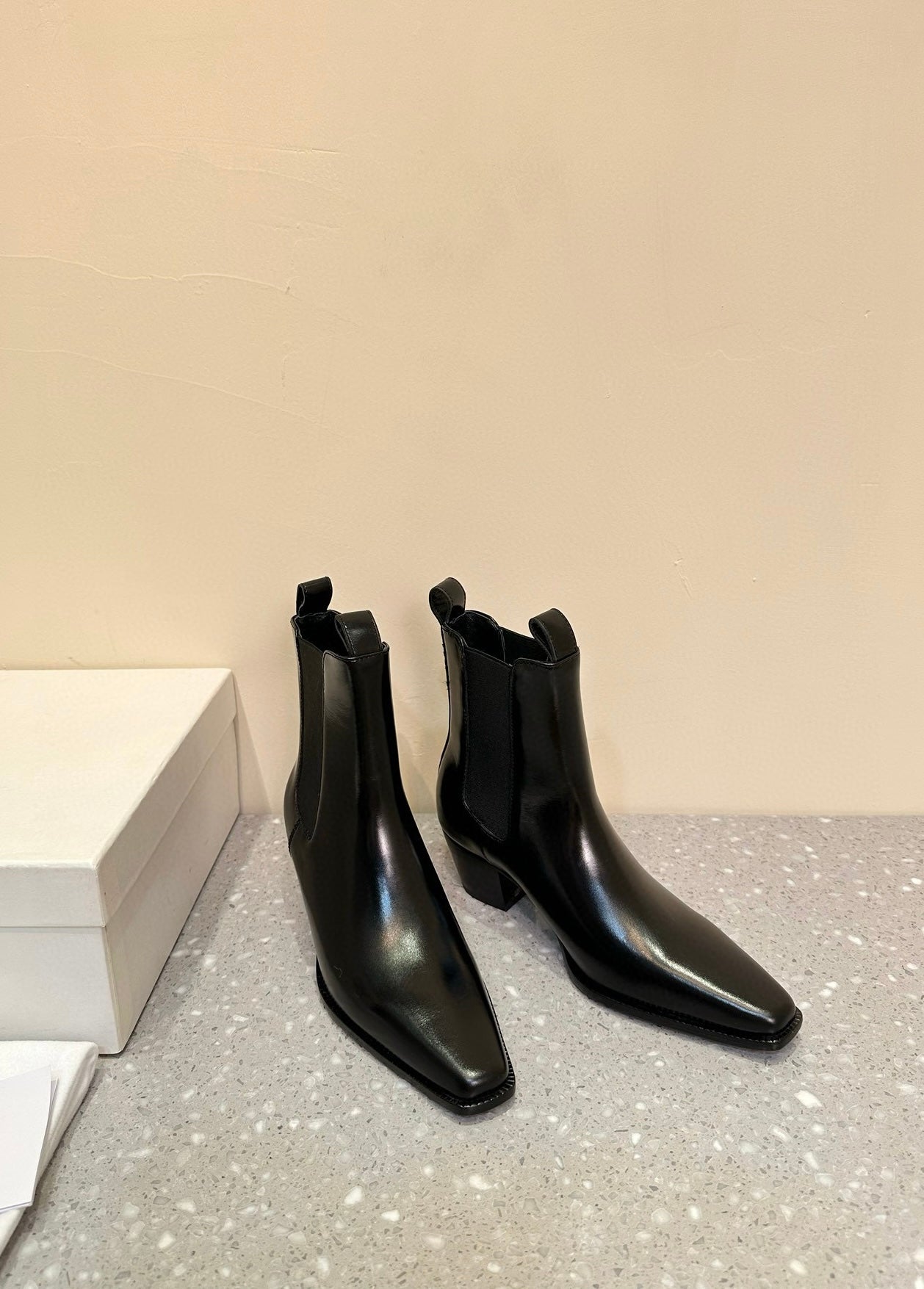 leather ankle boots Black