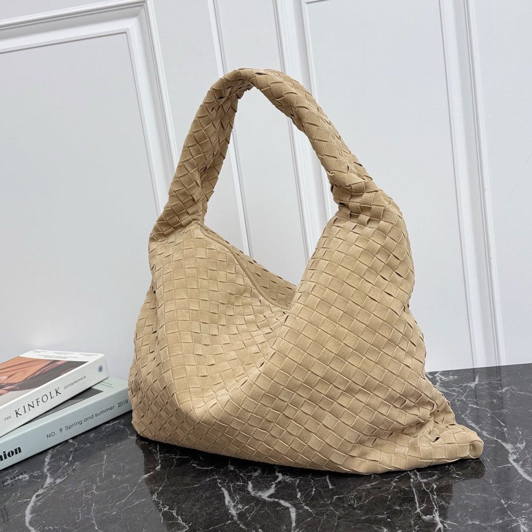 Large Hop Shoulder Bag #2269-1 Sand Suede
