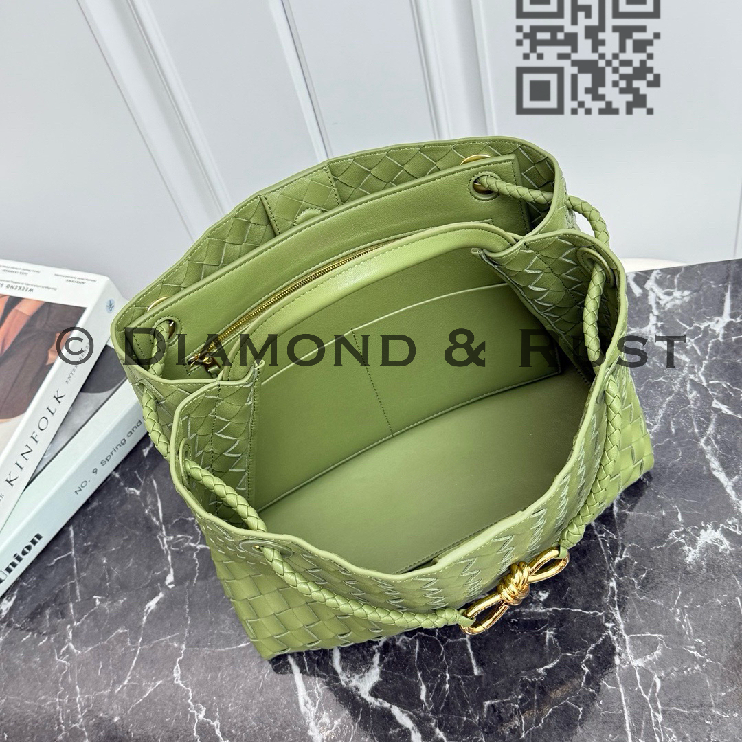 Medium Andiamo Bag #2261-1 Matcha