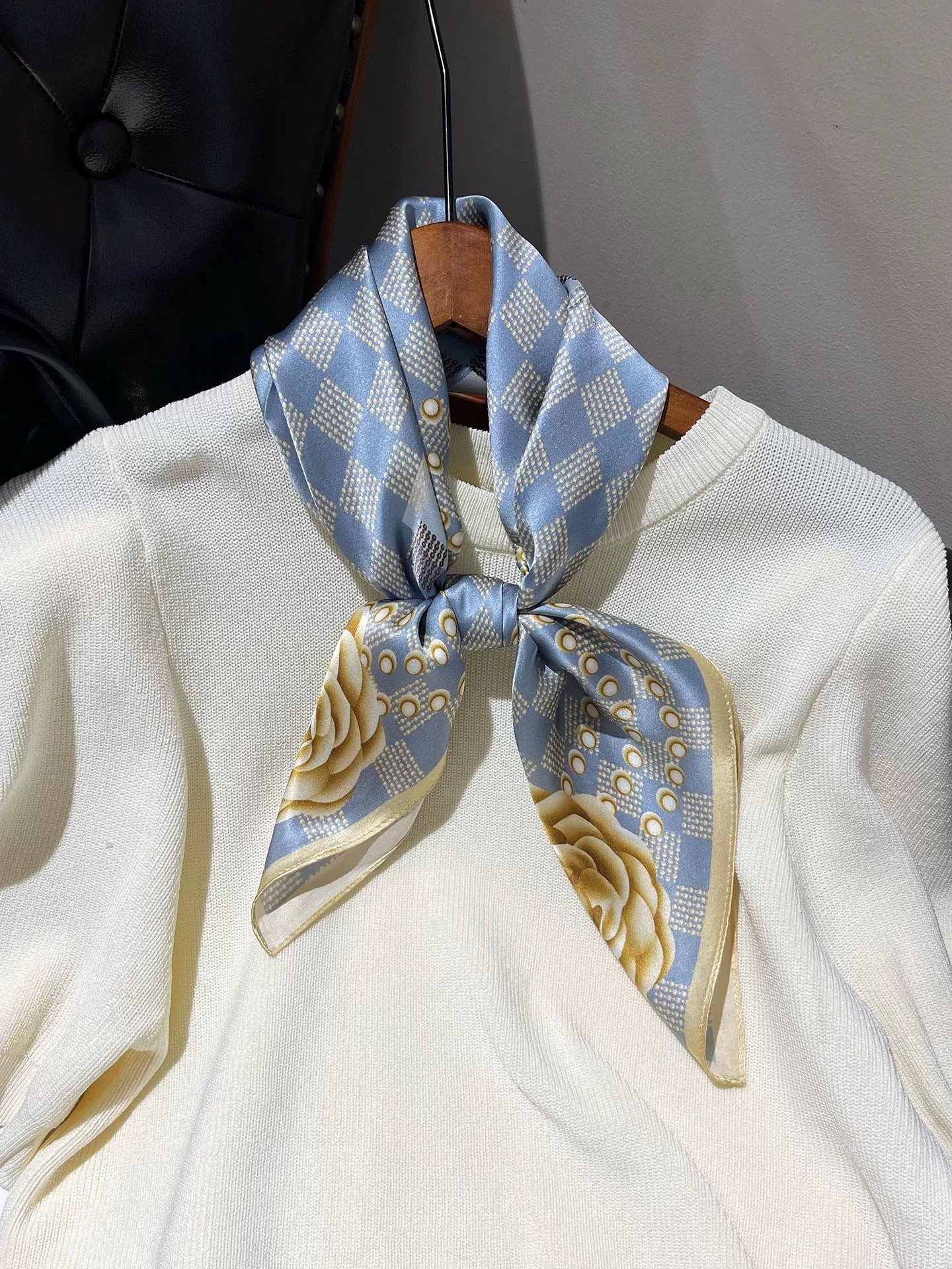 Pure-silk crêpe-de-chine double georgette scarf 100 % mulberry silk 70cm Square