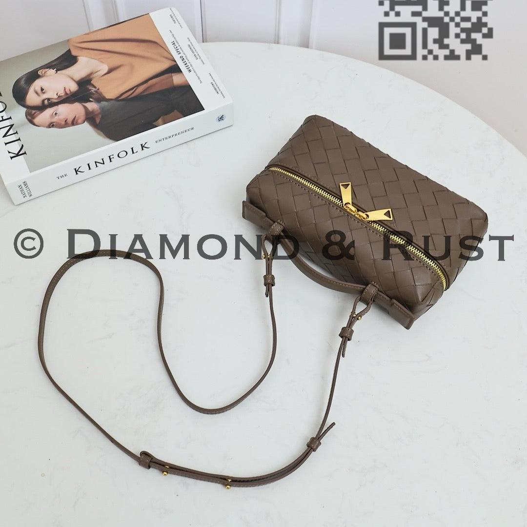 Vanity Crossbody Bag #2280 Nut