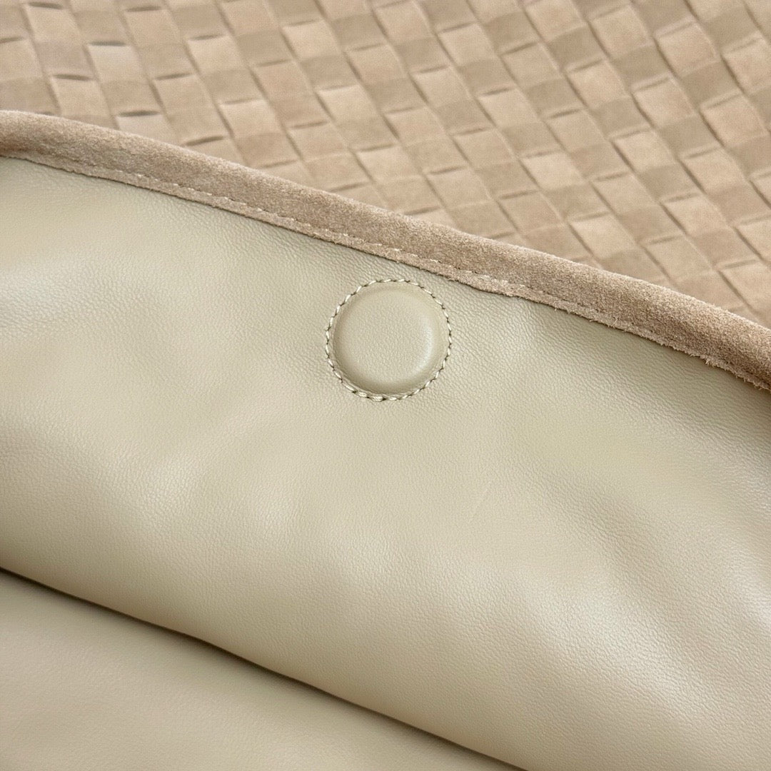 Large Hop Shoulder Bag #2269-1 Sand Suede