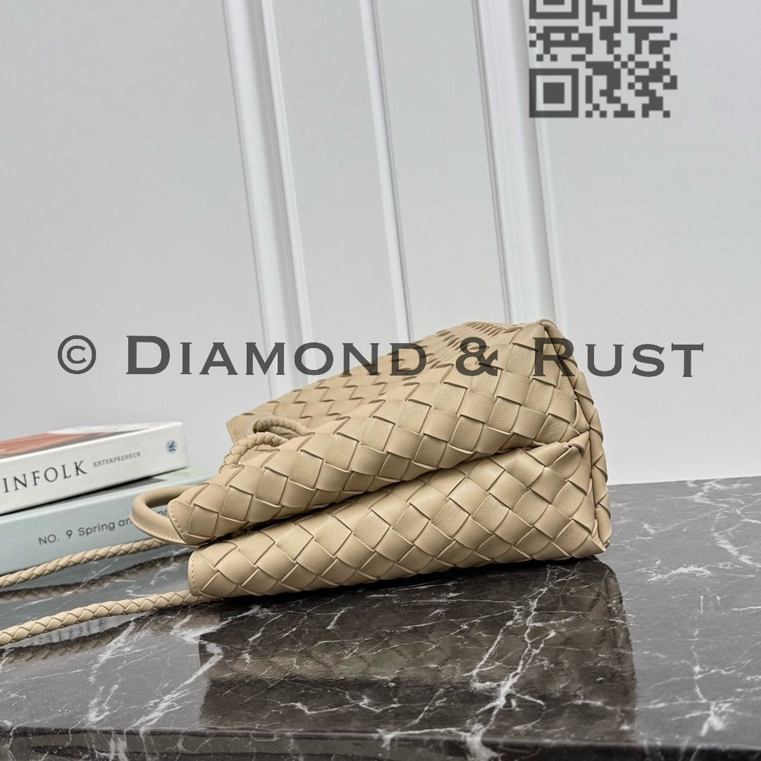 Medium Andiamo Bag #2261-1 Ecru