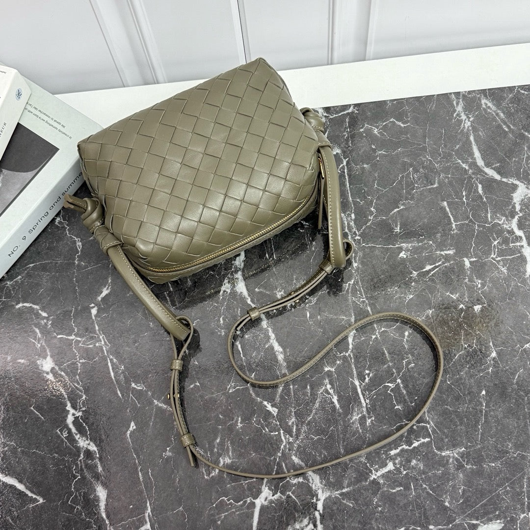 Small Loop Crossbody 9911 Cypress