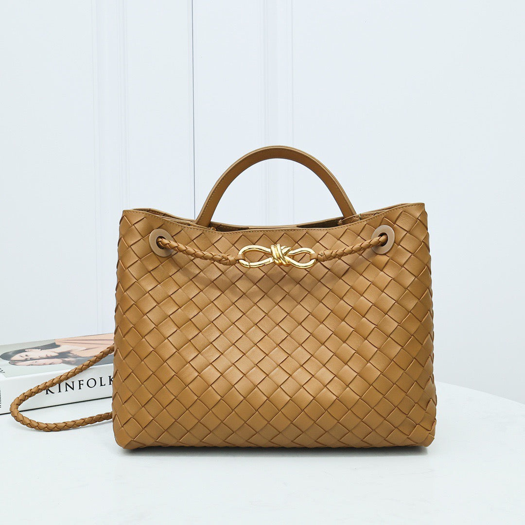 Medium Andiamo Bag #2261-1 Lighy Brown