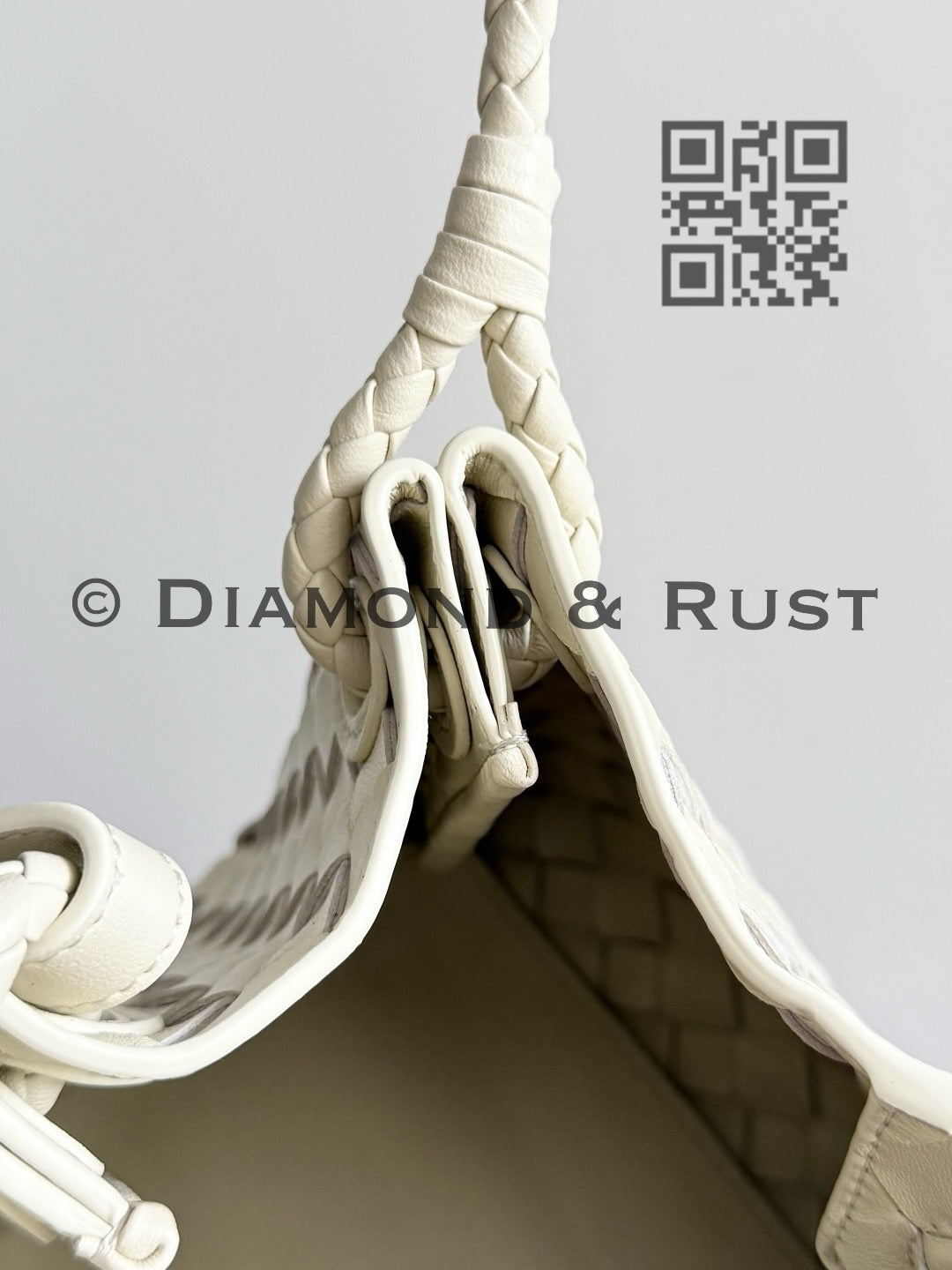 Small Parachute Chain Bag #9916 White