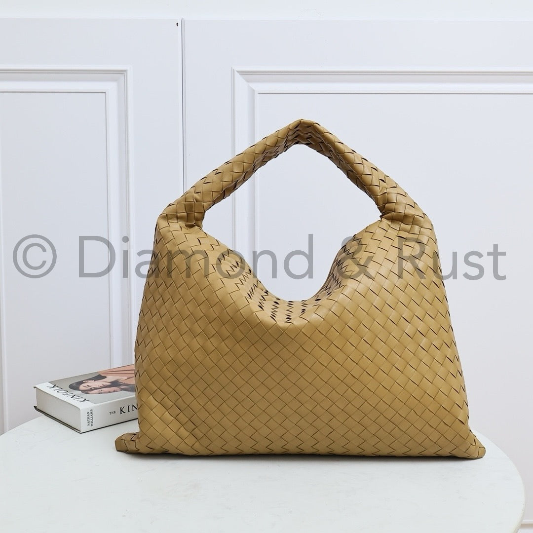 Large Hop Shoulder Bag #2269-1 Acorn