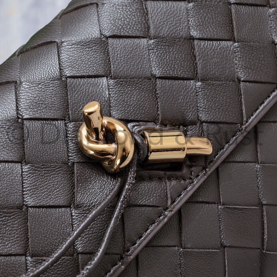 Mini Andiamo Crossbody Bag #2273 Fondant