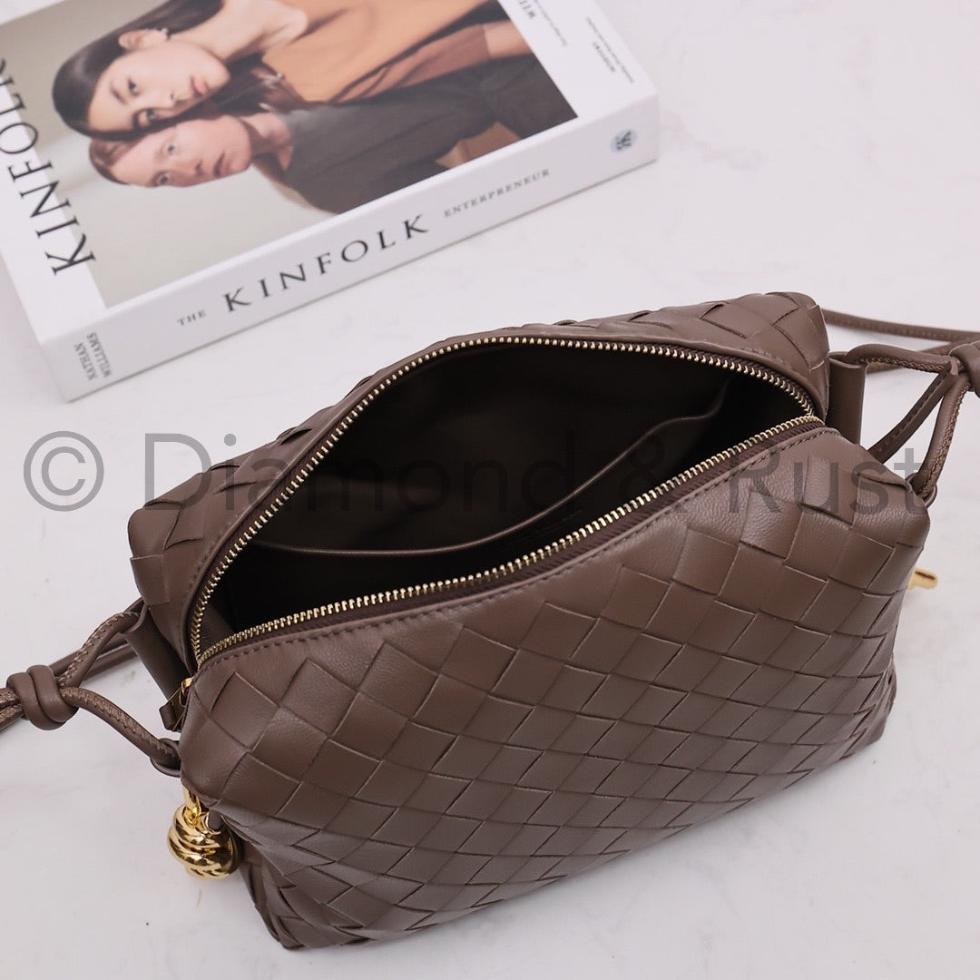 Small Gold Knot Camera Bag #2263-1 Light Brown