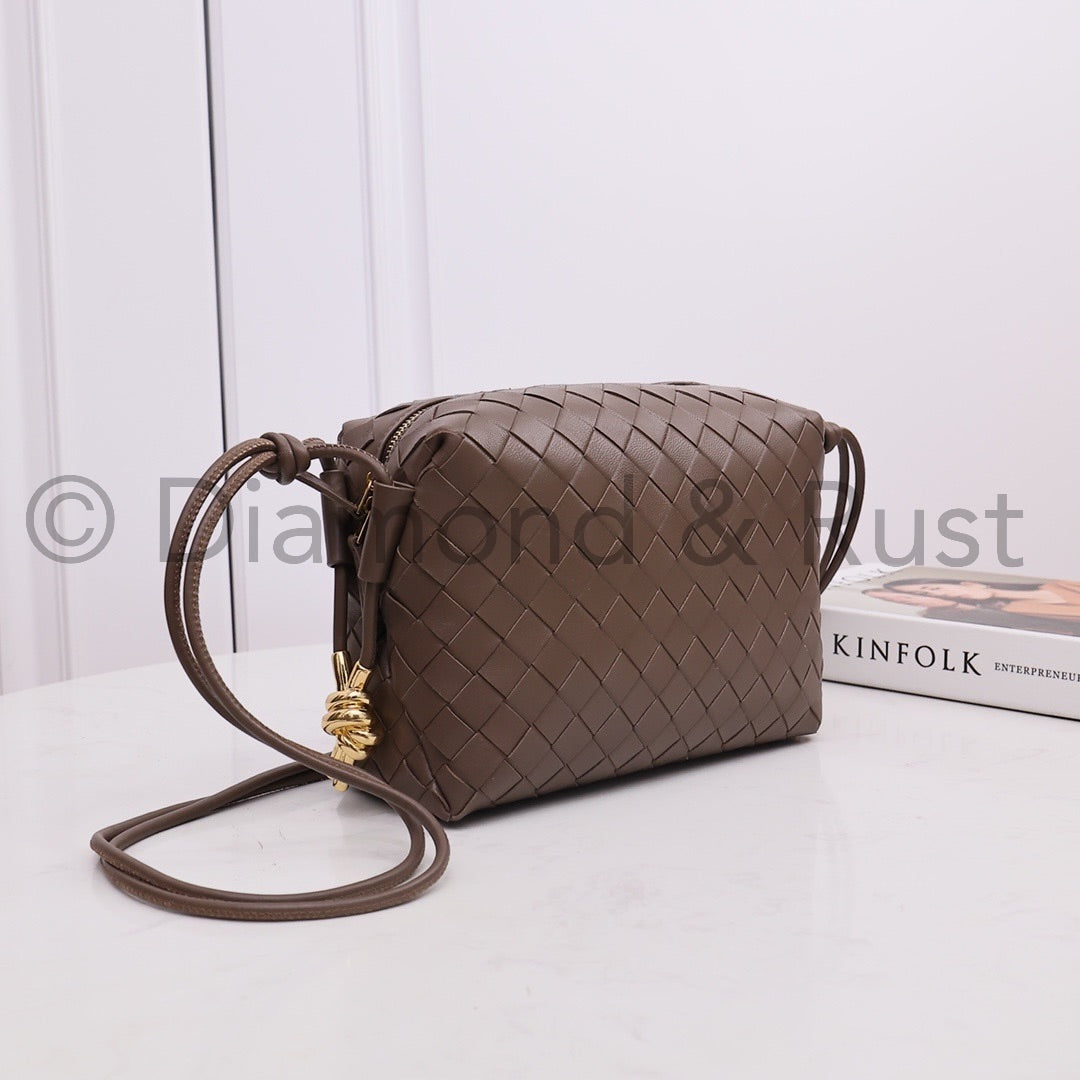 Small Gold Knot Camera Bag #2263-1 Light Brown