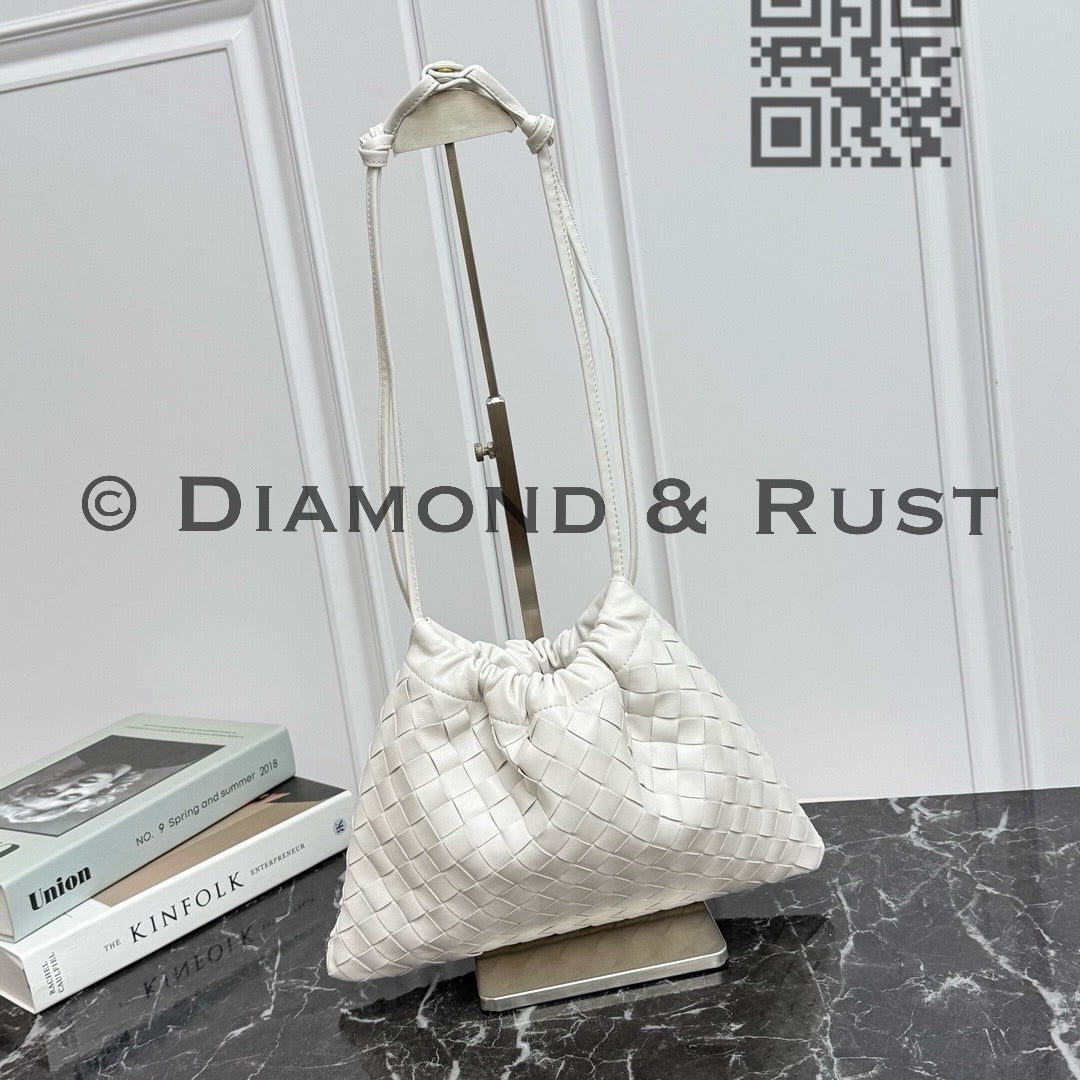 Medium Dust Bag 9910 White