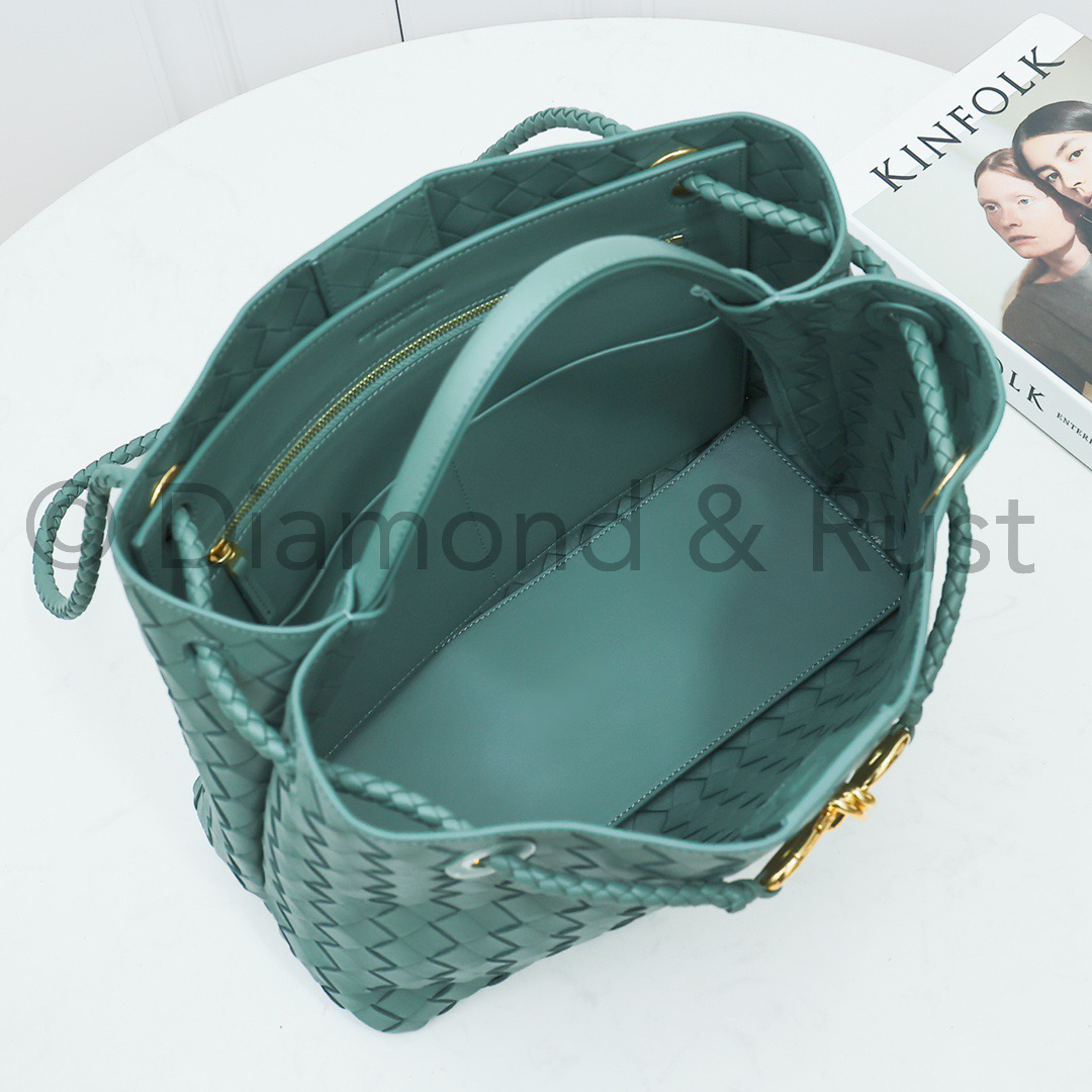 Medium Andiamo Bag #2261-1 Aloe Green