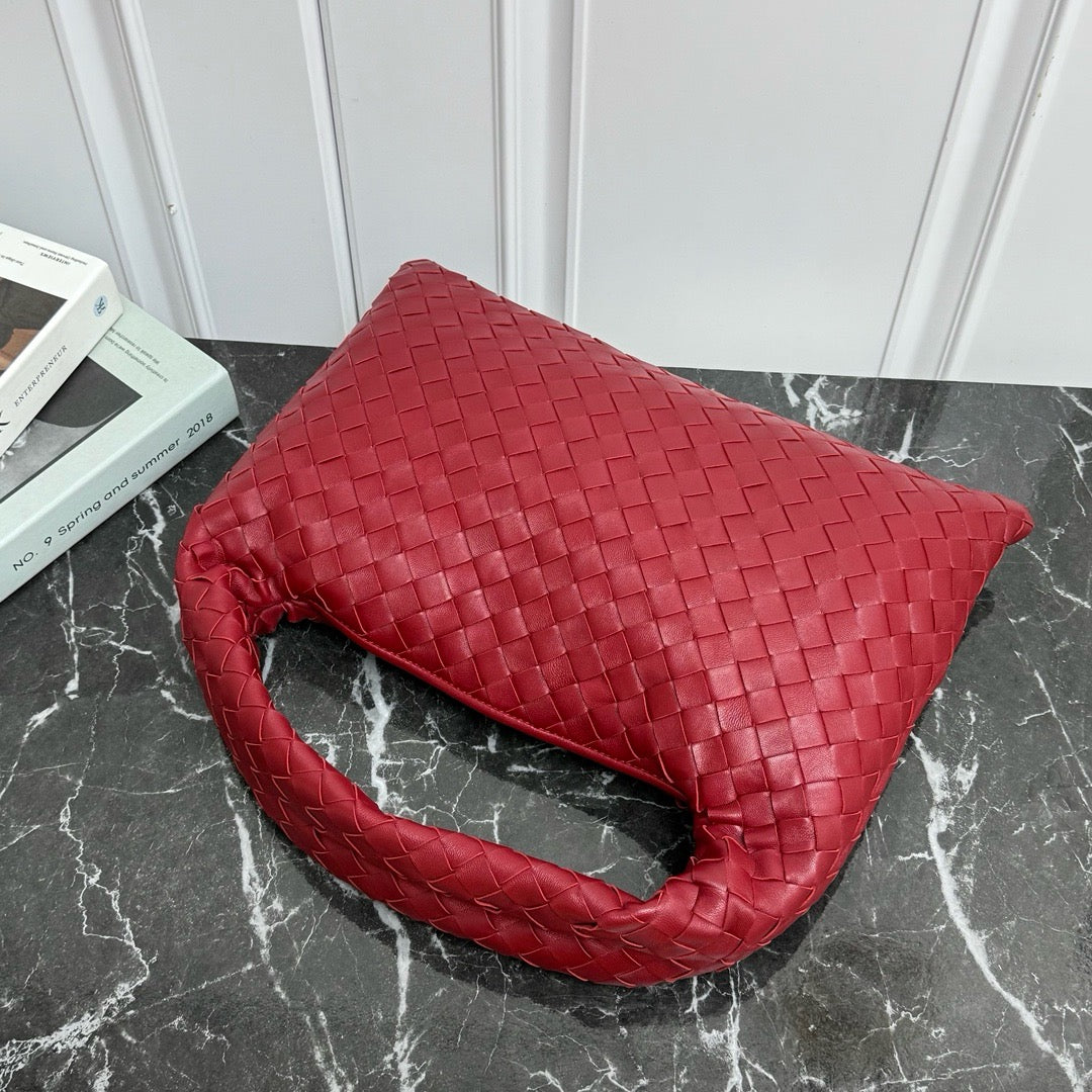 Small Hop Shoulder Bag #2269 Deep Red