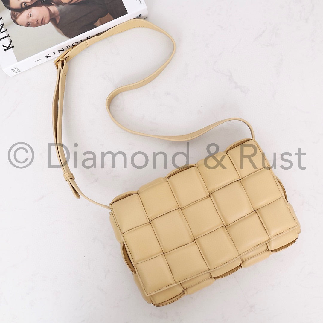 Padded Cassette Bag #6630A Porridge