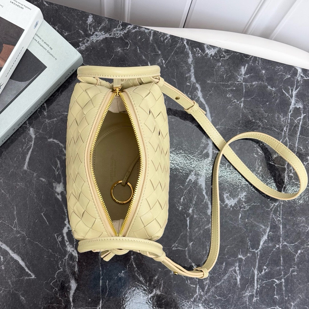 Small Loop Crossbody 9911 Oat