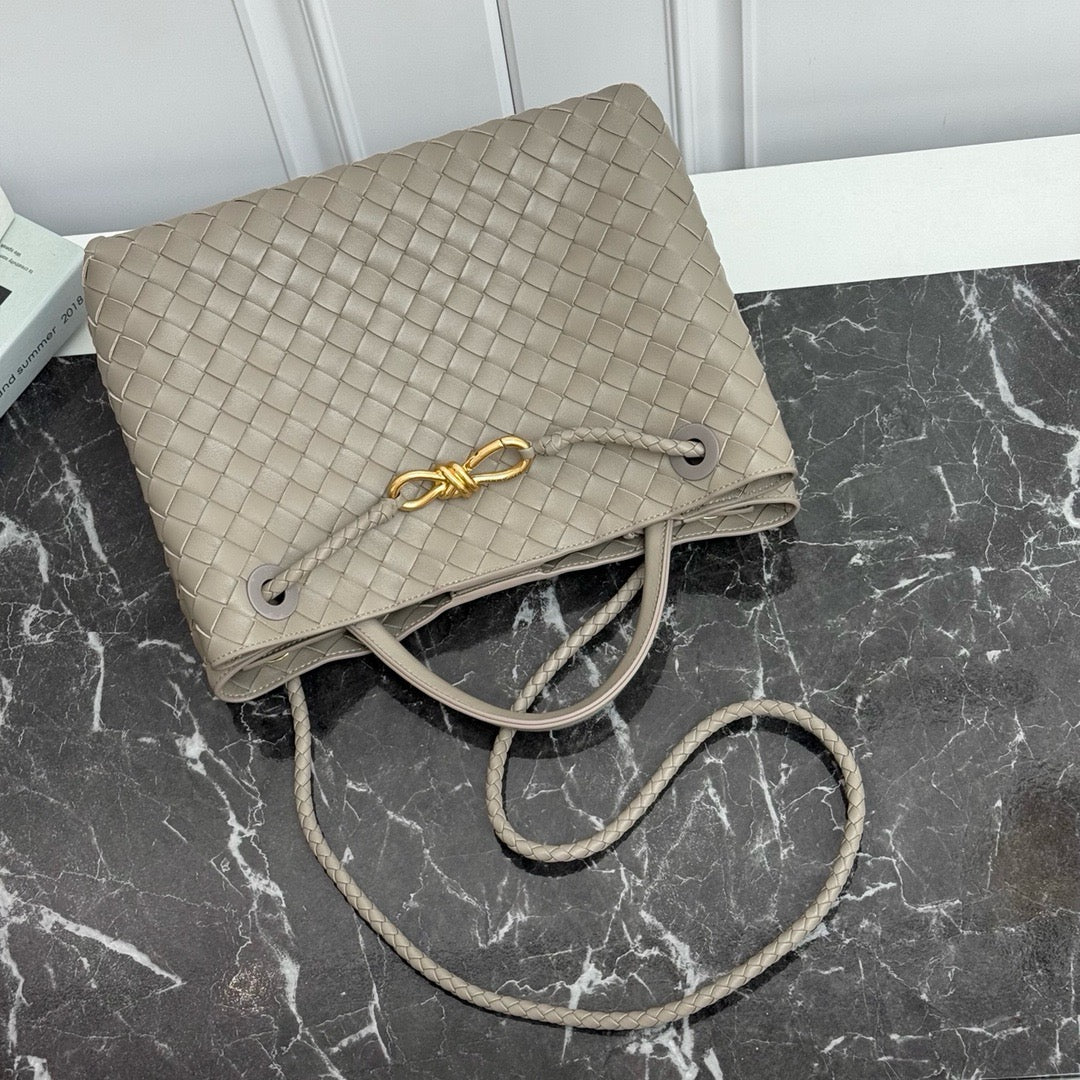 Medium Andiamo Bag #2261-1 Limestone