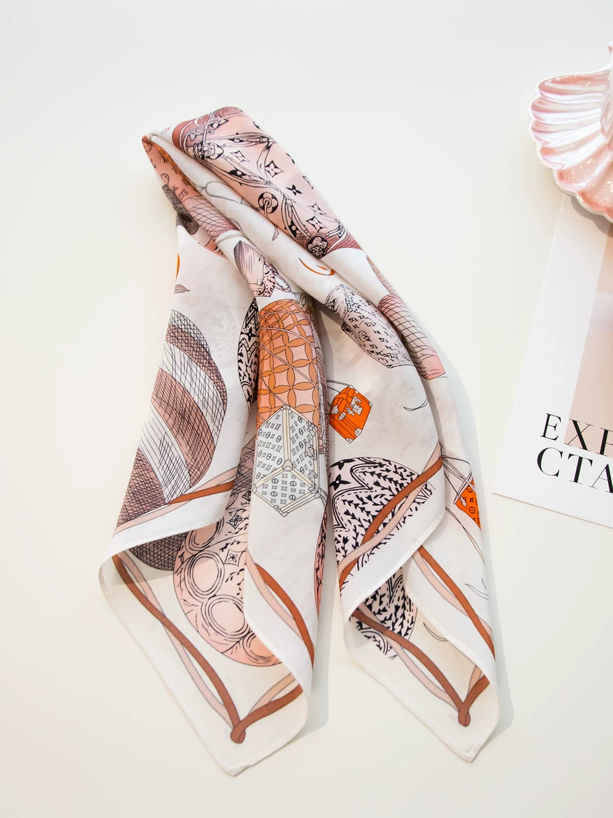 Pure-silk crêpe-de-Chine scarf 100 % mulberry silk 70cm Square Hot air balloon Monogram