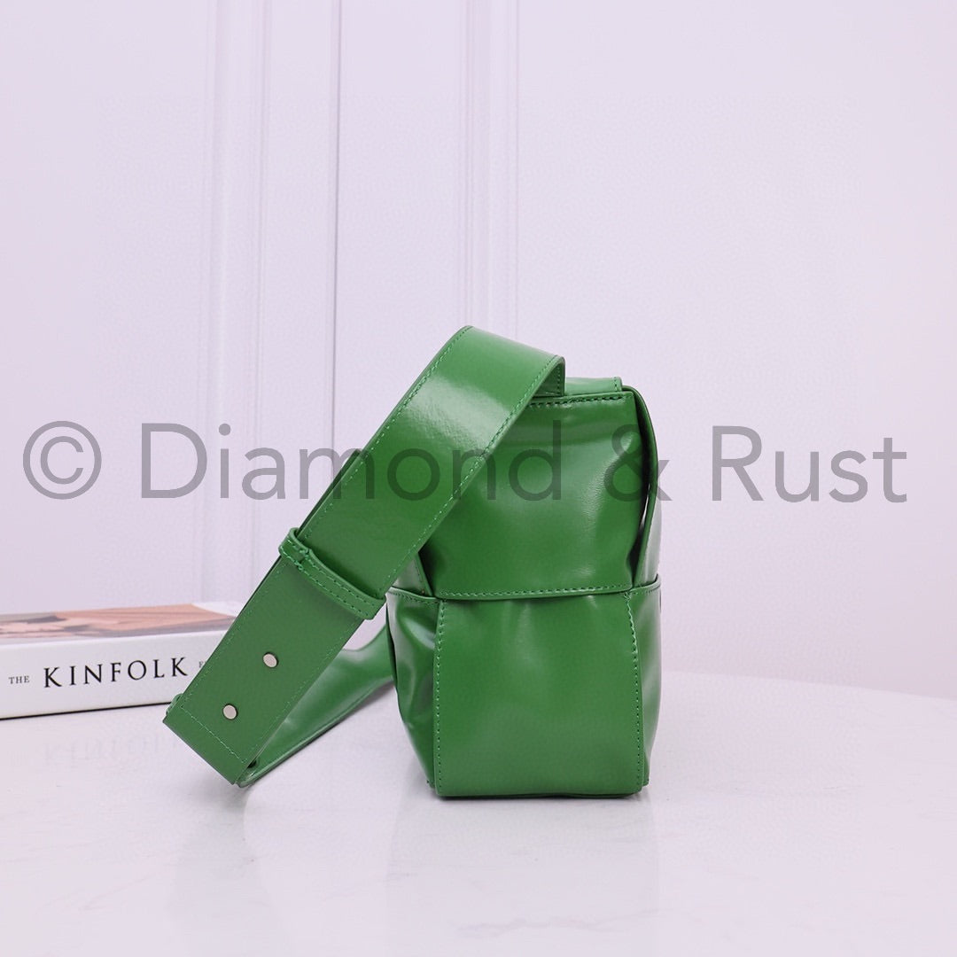 Arco Camera Bag #2254 Avocado