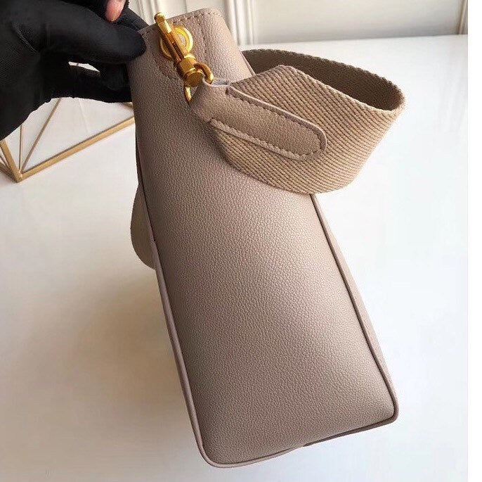 Small Genuine Cow Leather Sangle Bag