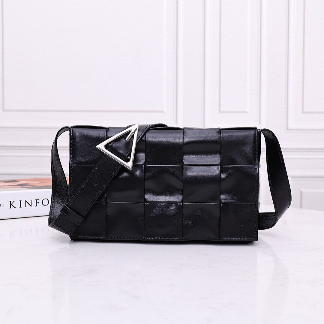 Cassette Bag Unisex in Oil Tanned Leather #2220 Multiple Colors