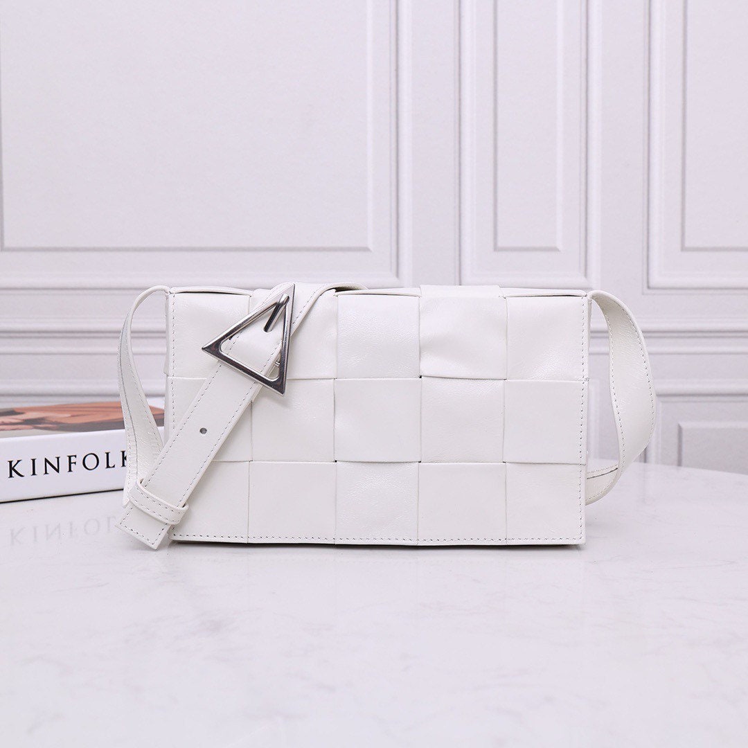 Cassette Bag Unisex in Oil Tanned Leather #2220 Multiple Colors