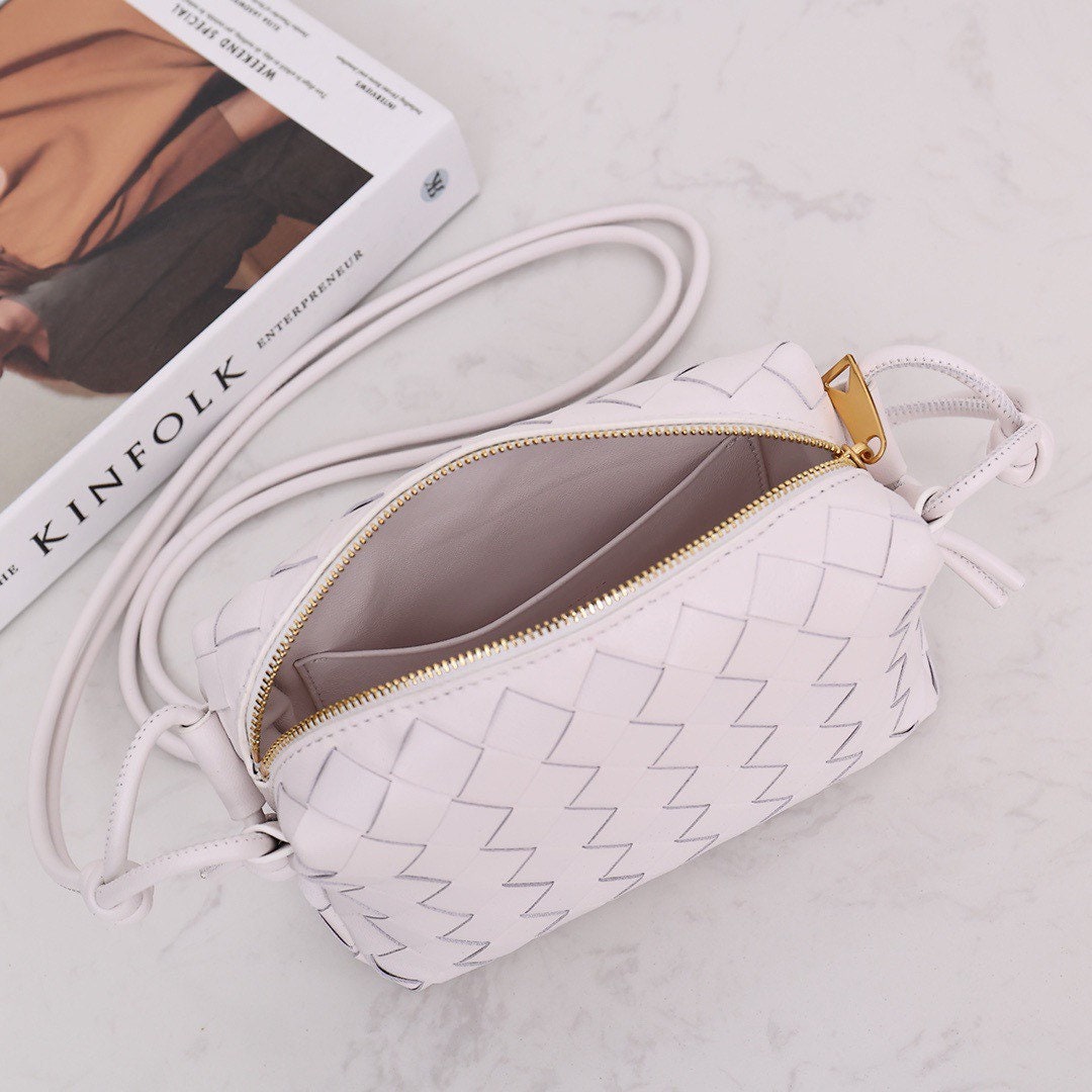 Mini Loop Camera Bag #8809 White