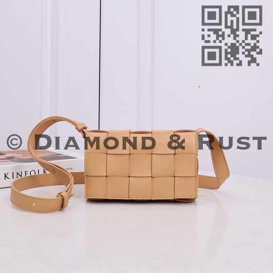 Cassette bag #2253 Almond