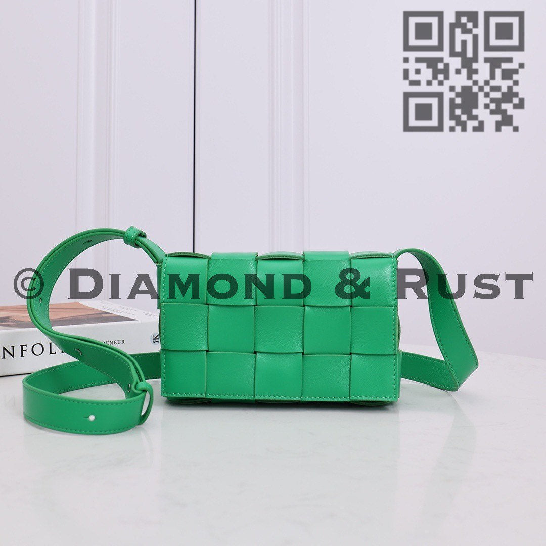 Cassette bag #2253 Parakeet Green