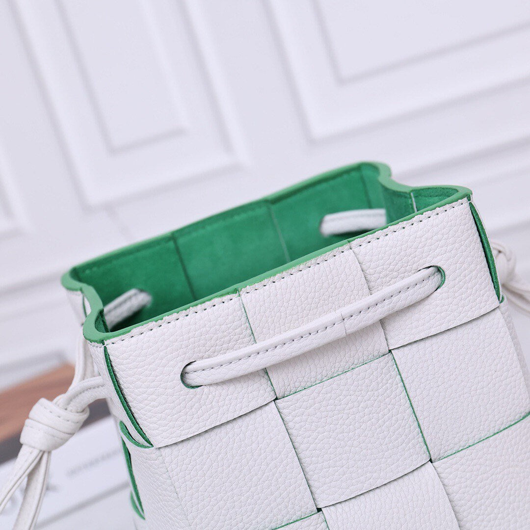 Bucket Bag #2224A White