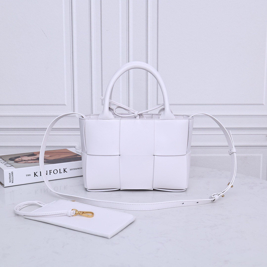 Mini Tote #2236A White