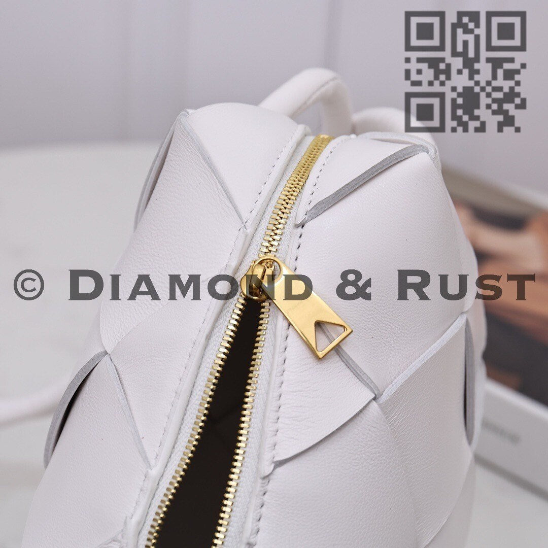 Medium Loop Camera Bag #2240-1 White