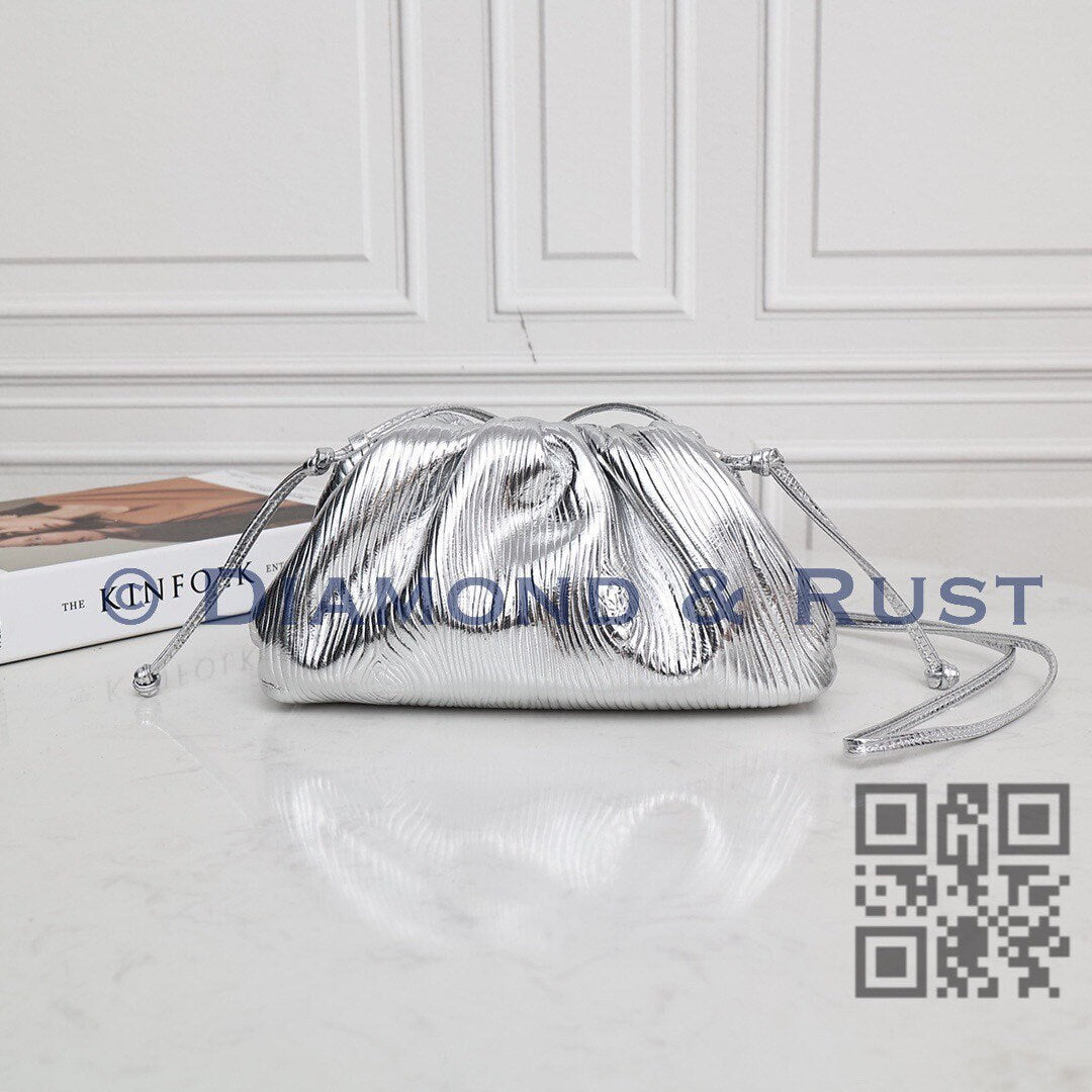 Mini Pouch Bag in Metallica #9032 Silver Line
