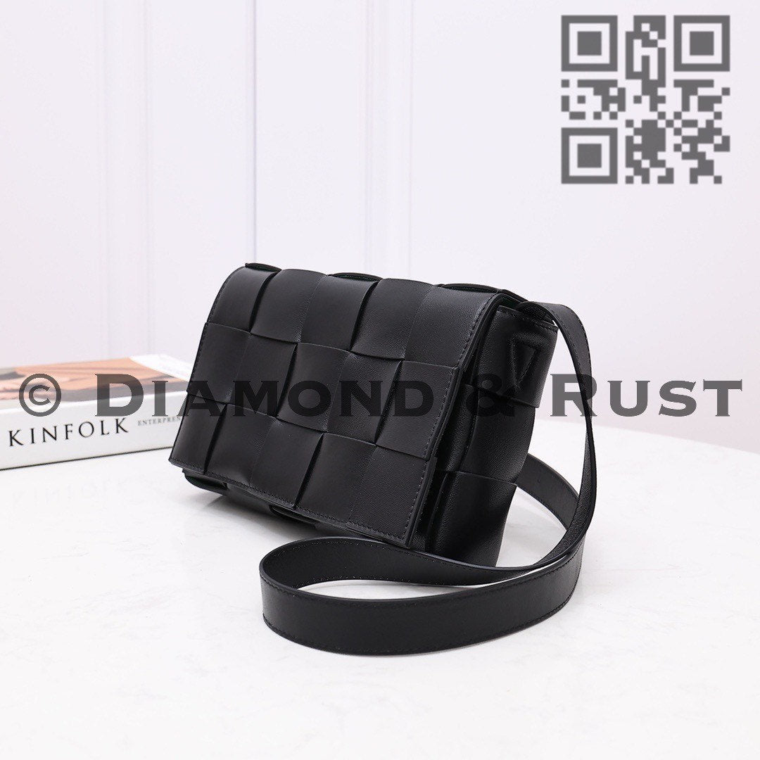 Cassette Bag In Contrast Color  # 2248 Black-Green Napa Smooth Leather