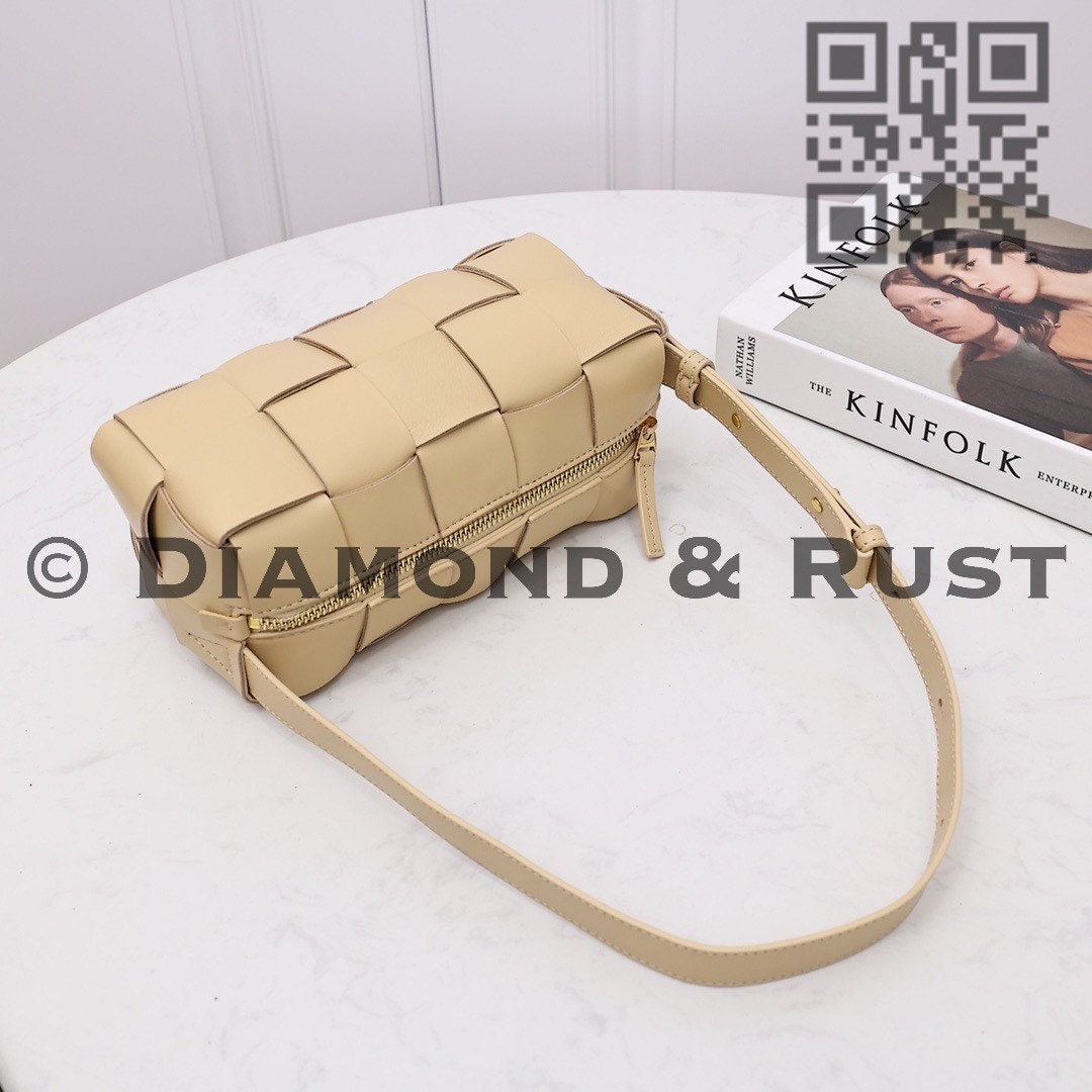 Small Brick Cassette Bag #2245 Porridge