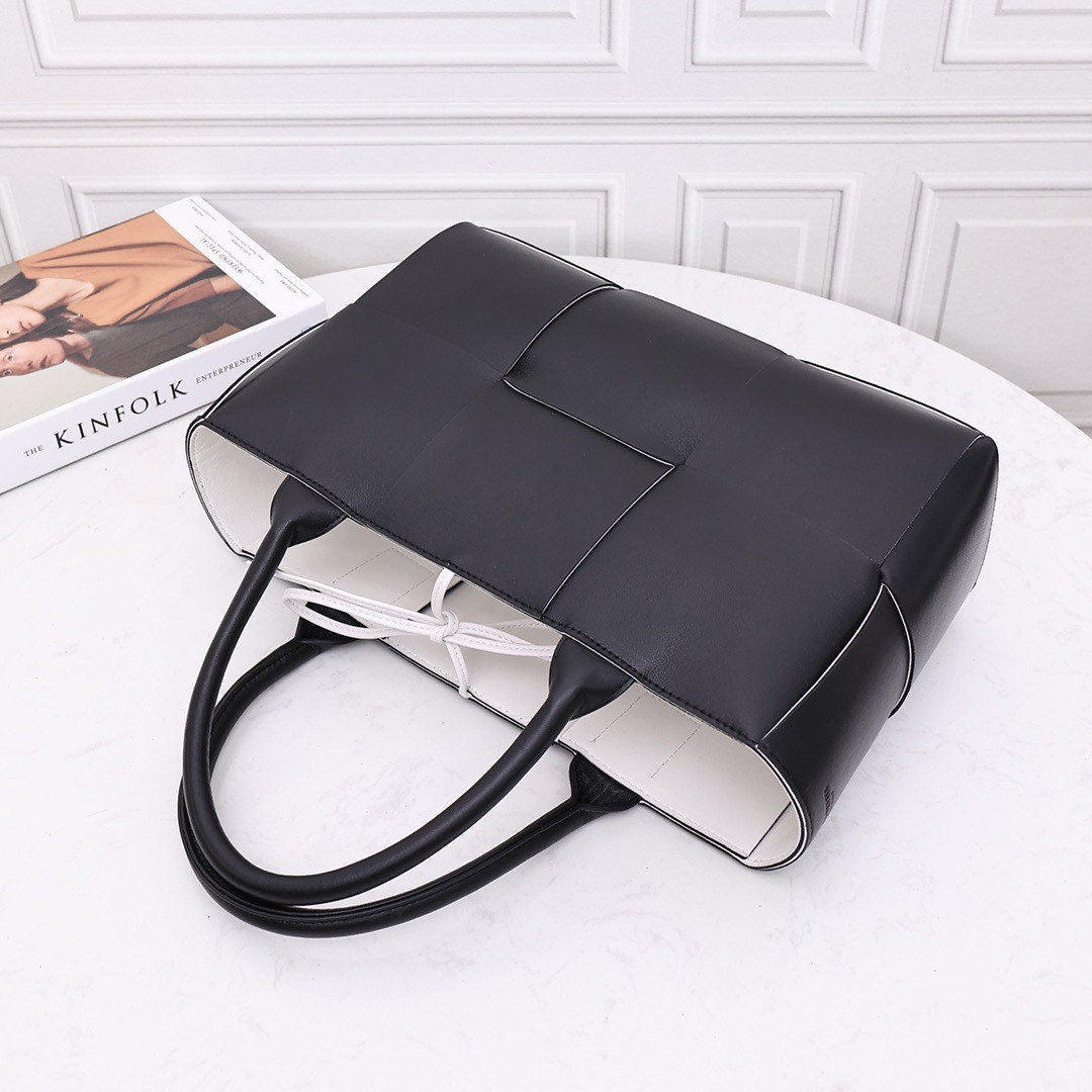 Medium Tote 36cm #2218A Black