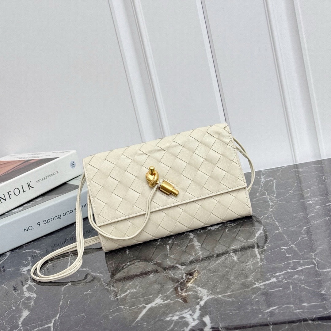 Andiamo Pouch Bag #2285 Sea Salt