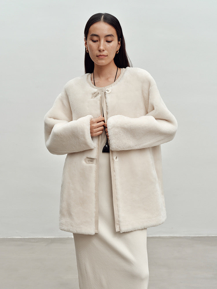 M House Relaxed Merino Shearling Mid-long Coat with Round Neck Ivory