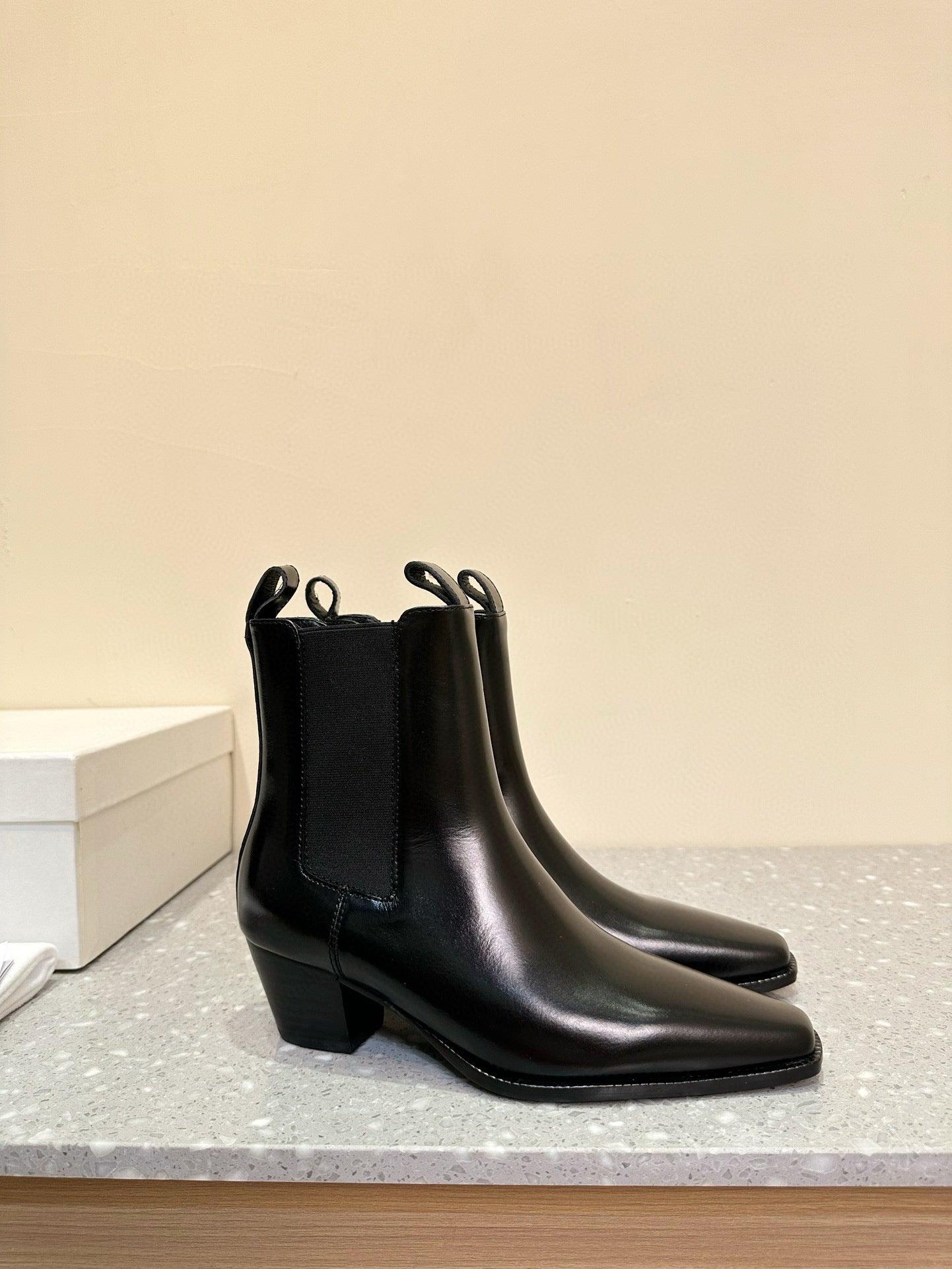 leather ankle boots Black